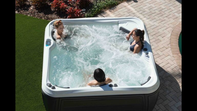 Jacuzzis de &Uacute;ltima Generaci&oacute;n con Iluminaci&oacute;n LED Integrada