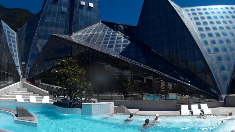 Diferencias Clave entre Jacuzzis y Balnearios para Hidroterapia